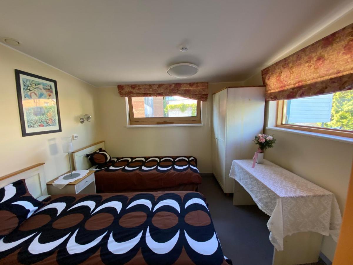 Villa Meri Apartments Parnu Bagian luar foto