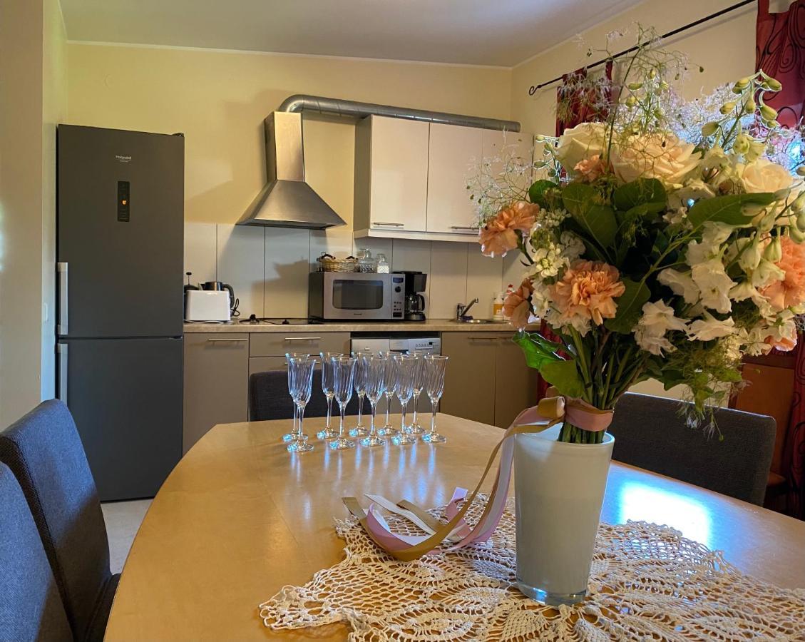 Villa Meri Apartments Parnu Bagian luar foto