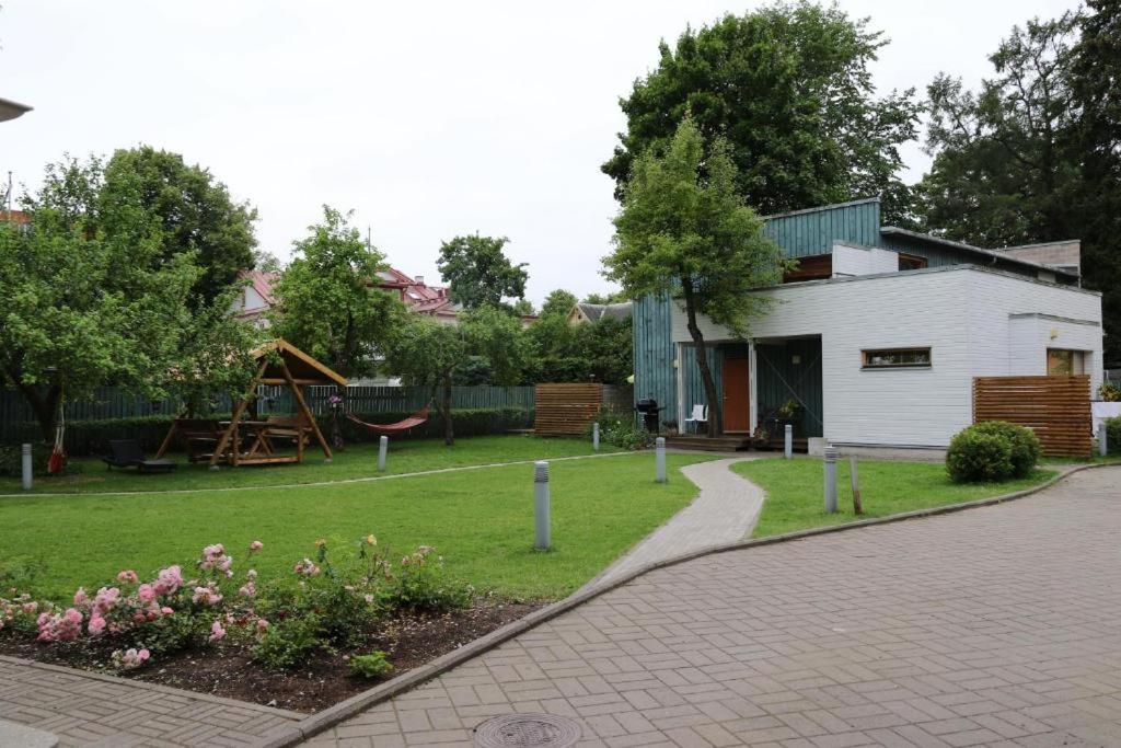 Villa Meri Apartments Parnu Bagian luar foto