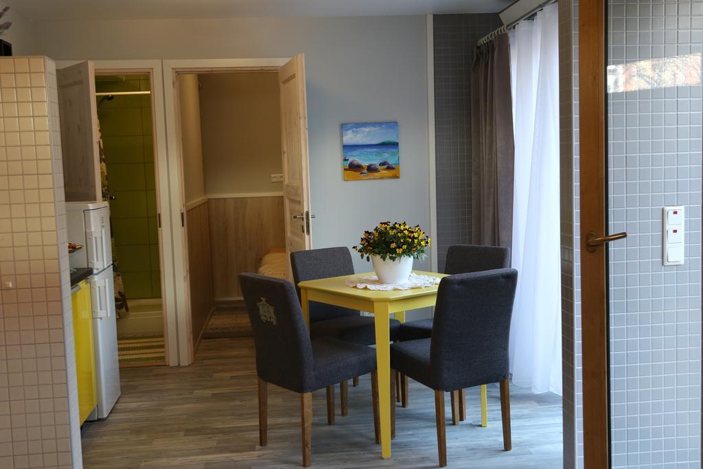 Villa Meri Apartments Parnu Bagian luar foto