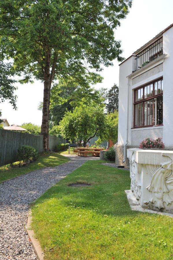Villa Meri Apartments Parnu Bagian luar foto